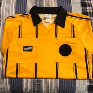 SOCCER REFEREE UNIFORM W/ FLAGS and STRING BAG